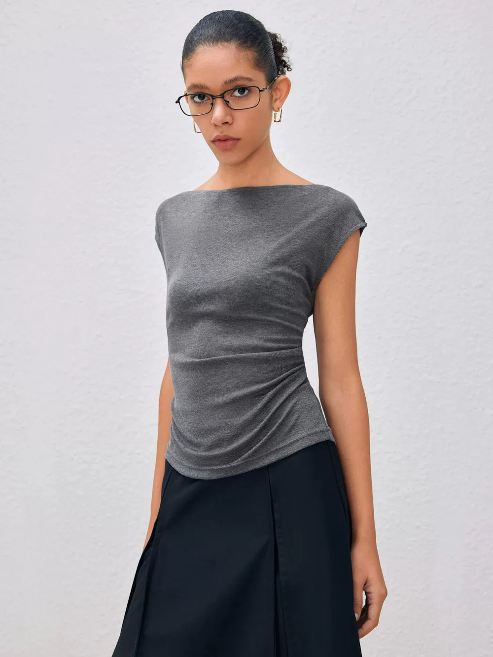 ZARA Solid Short Sleeve Slim Fit Crewneck Summer Tee Office